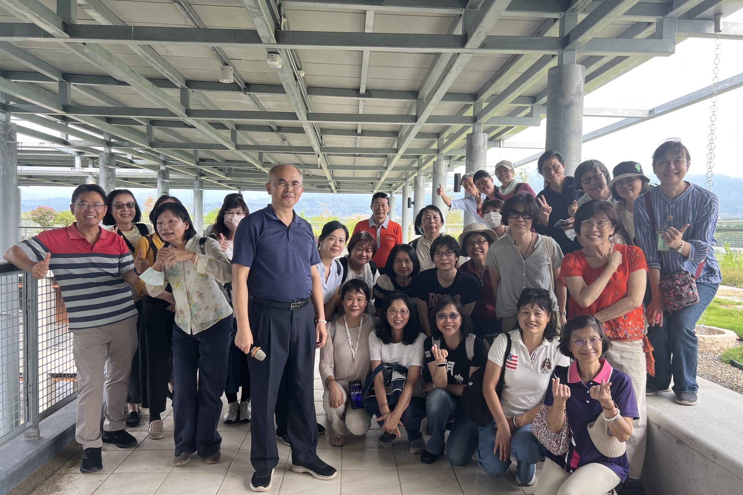 Read more about the article 福智大專教職員聯誼會參訪佛教學院